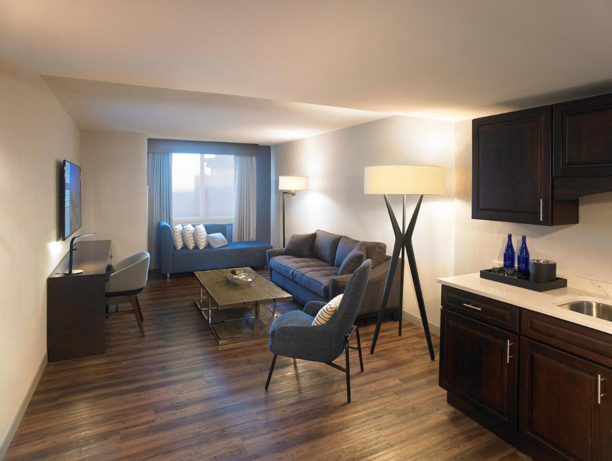 Skyline Suite,1001998530:JPEG