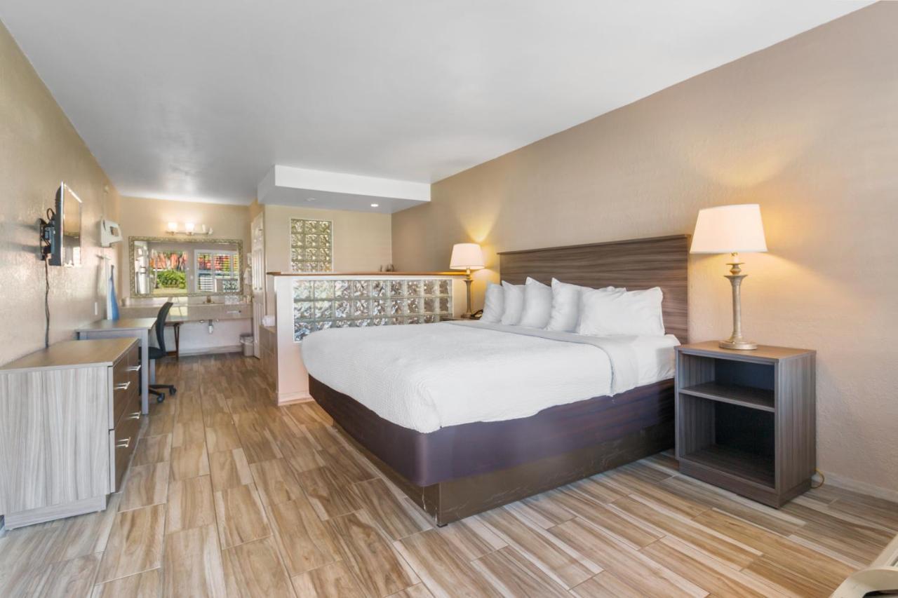 One-Bedroom Suite,1195163365:JPEG