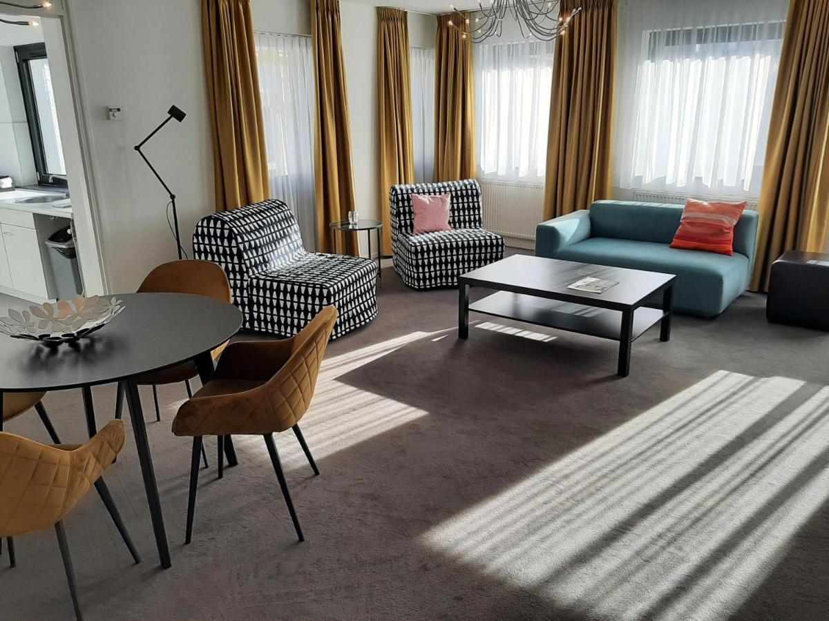 One-Bedroom Apartment,1097757729:JPEG