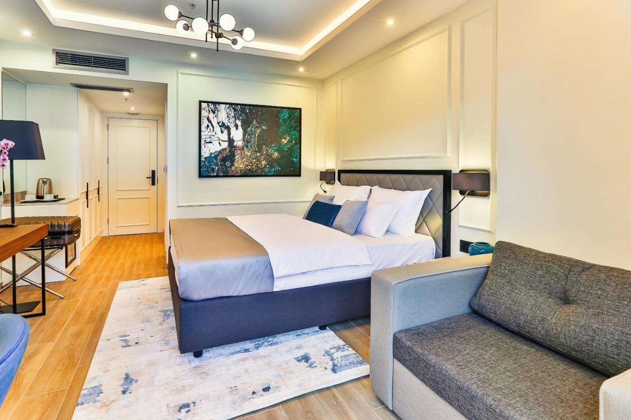 Habitación Doble con vistas a la piscina