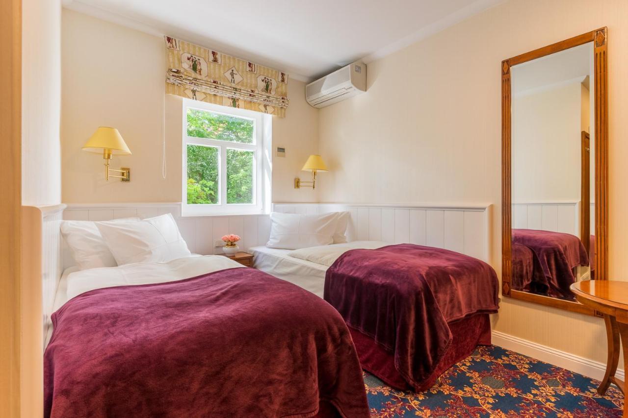 Twin Room,1116195060:JPEG