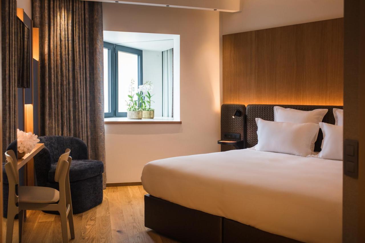Classic Double or Twin Room Mountain View