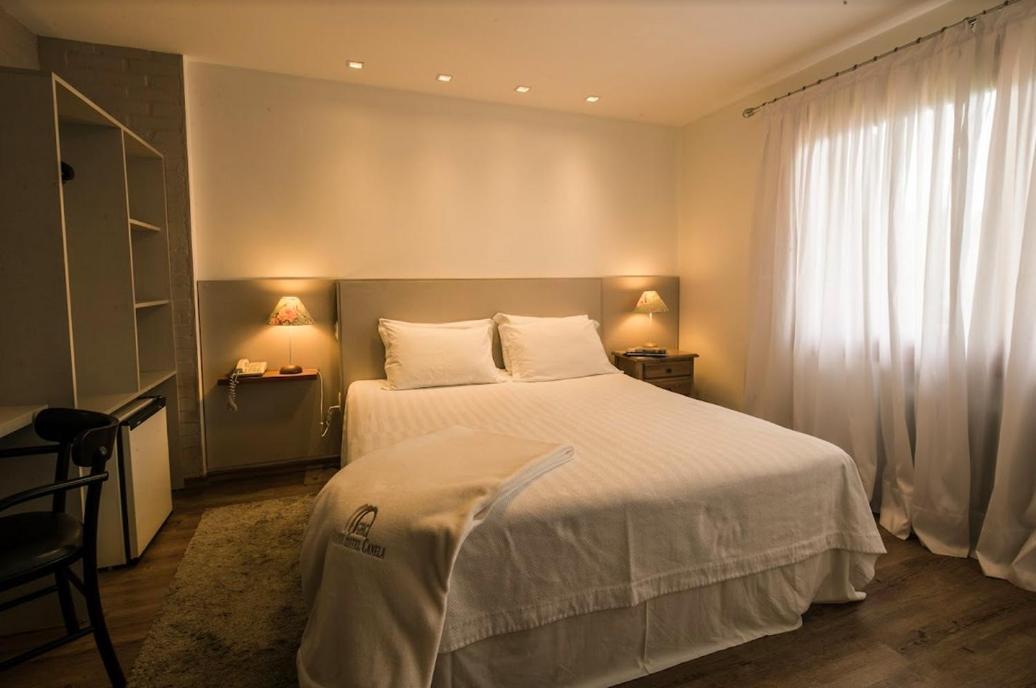 Quarto Standard com Cama de Casal ou 2 de Solteiro