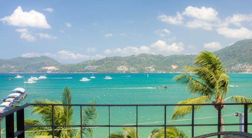 Estúdio Triplo Deluxe com Vista do Mar e Banheira de Hidromassagem