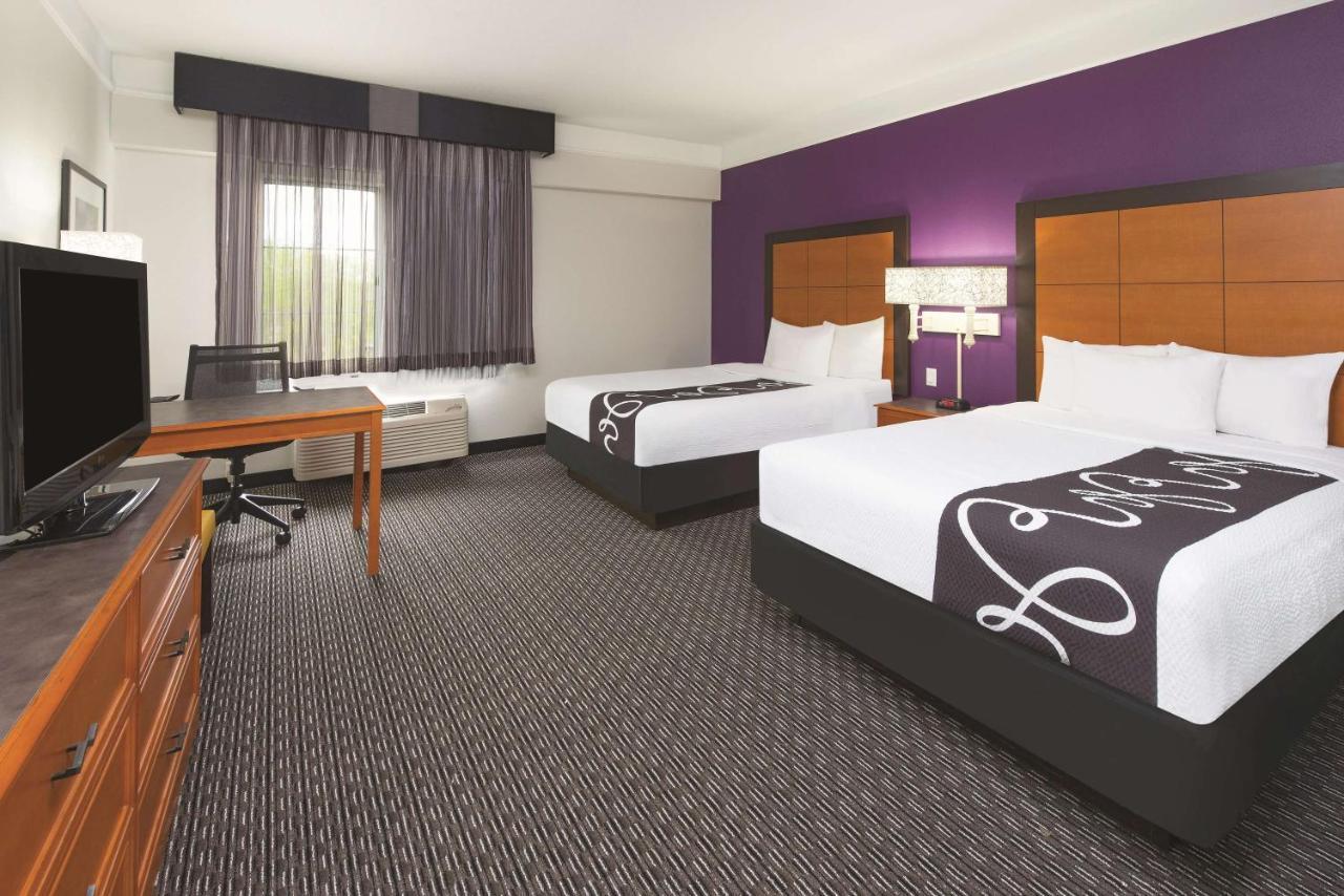 Double Room with Two Double Beds - Non-Smoking,1275640198:JPEG