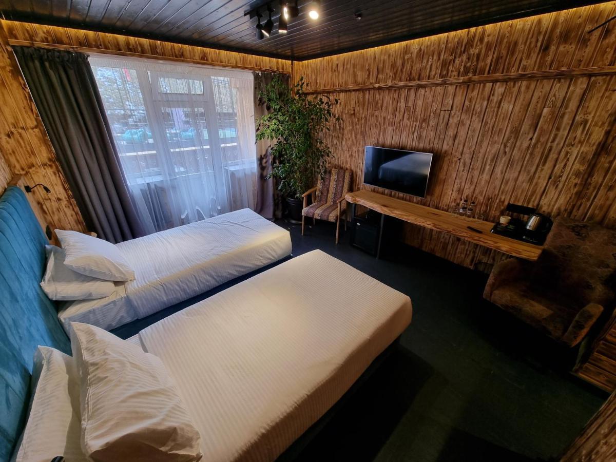 Tweepersoonskamer met 1 of 2 Bedden en Balkon