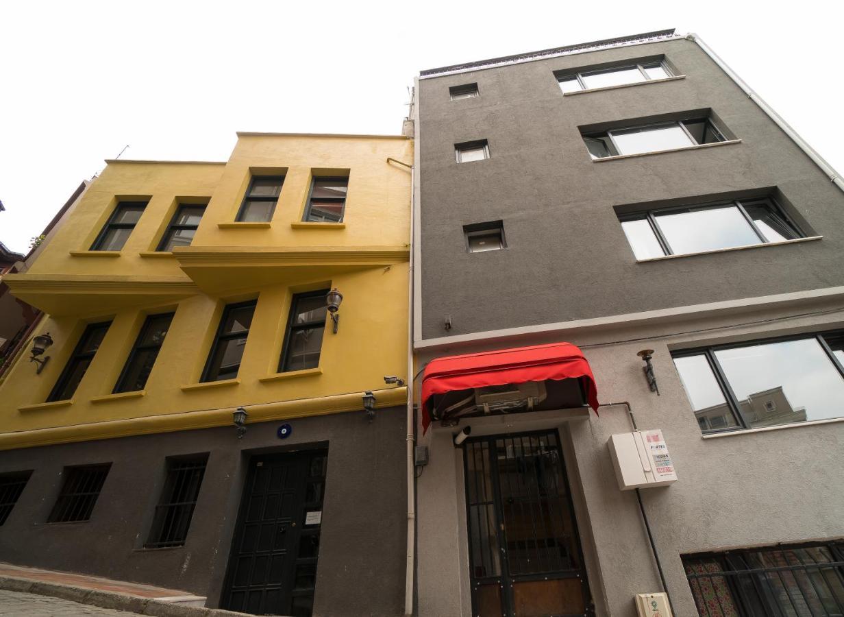 Standard Apartment Annex Building