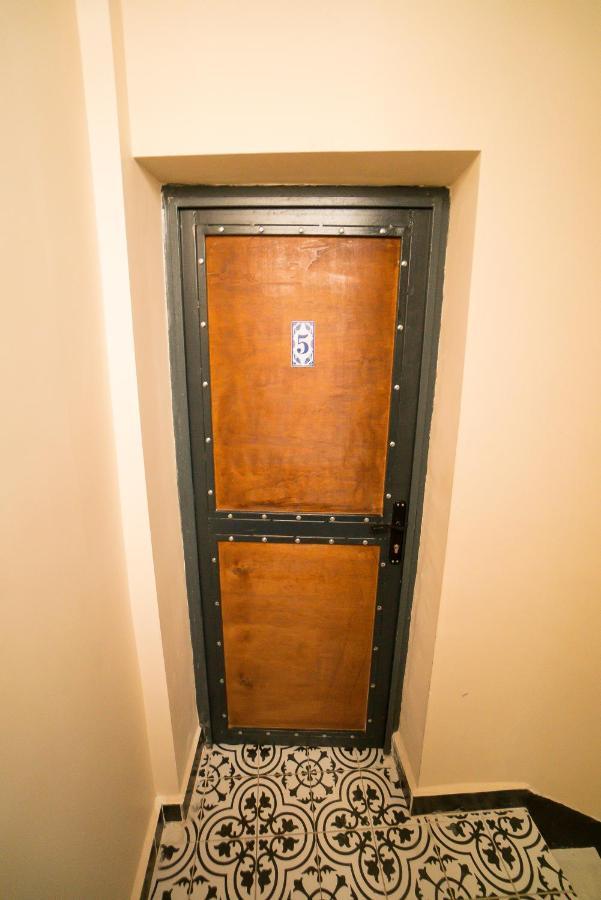 Standard Apartment Annex Building