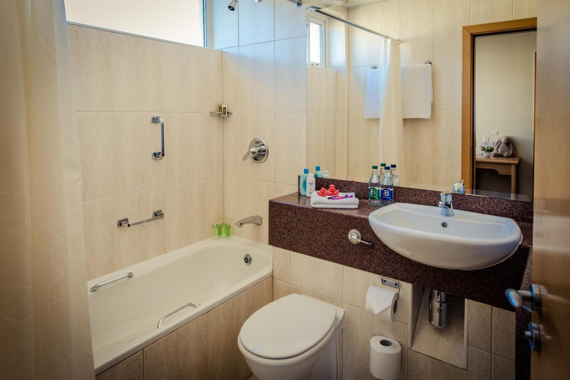 Superior Triple Room,1639549686:JPEG