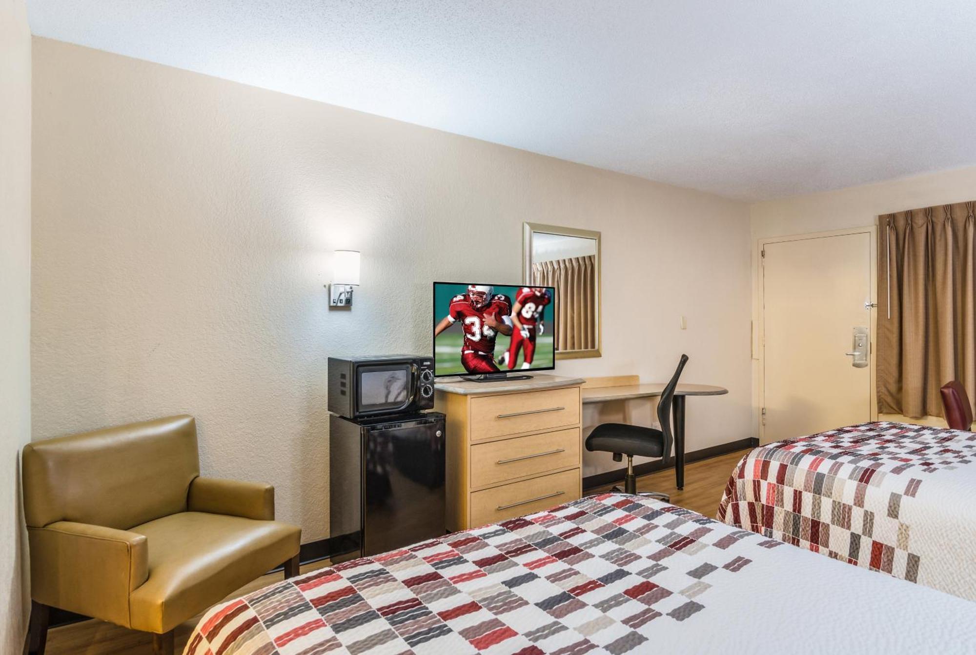 Deluxe Double Room with Two Double Beds - Non-Smoking