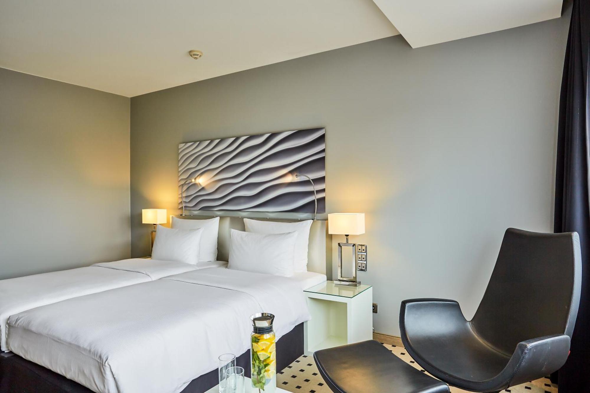 Standard Room,1543849576:JPEG