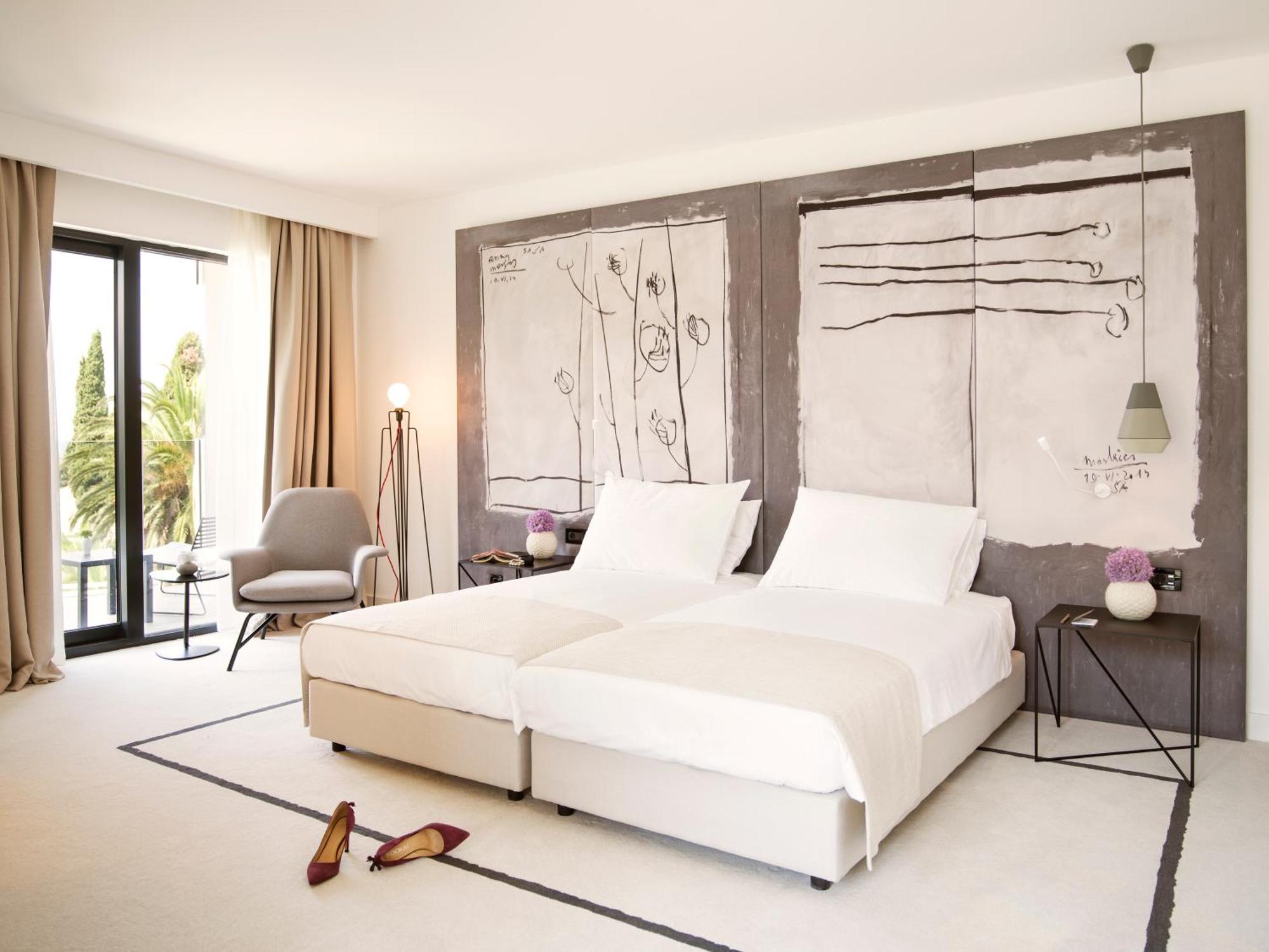 Premium Double Room with Balcony and Sea View,1105559883:JPEG