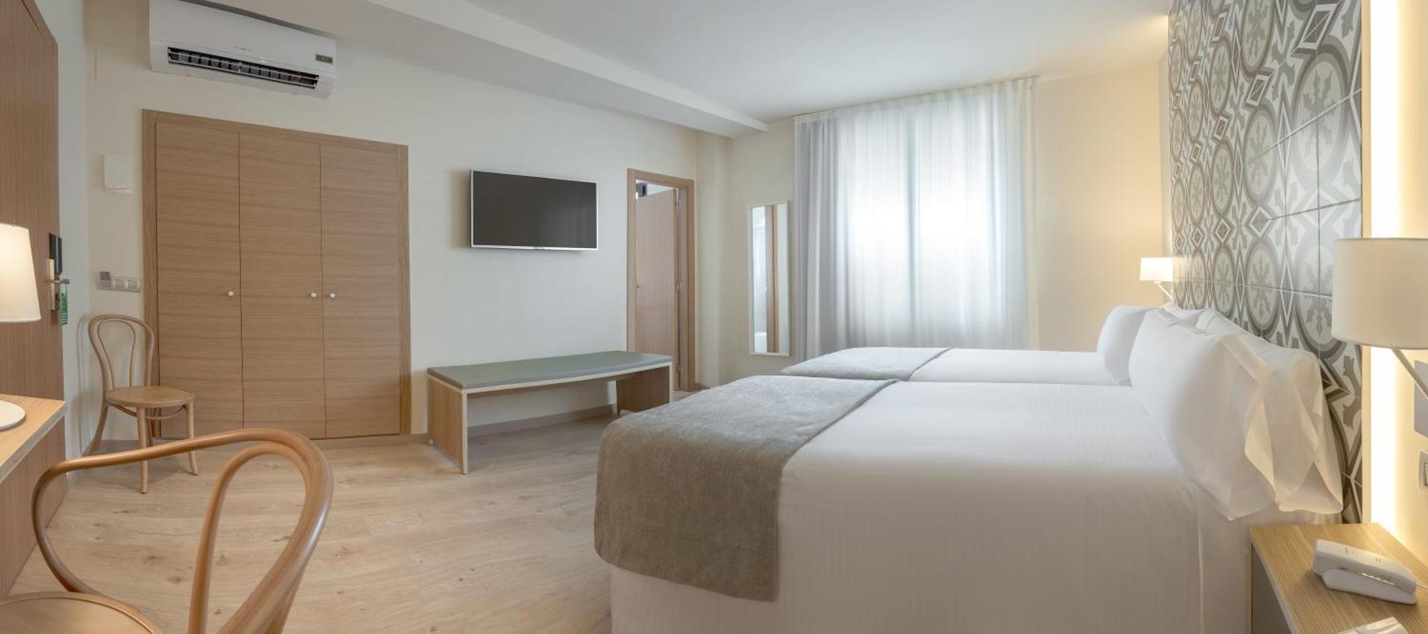 Twin Room City View