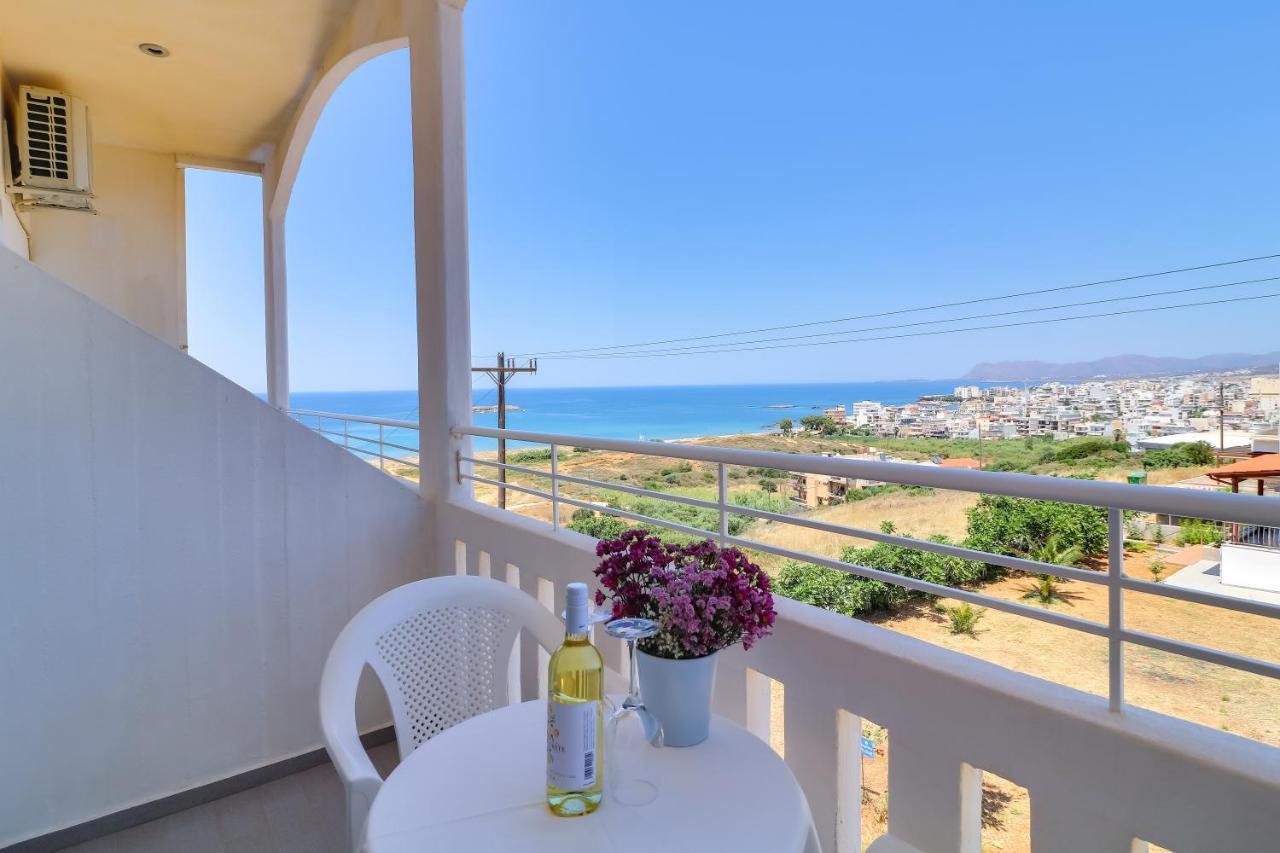 Double or Twin Room with Side Sea View