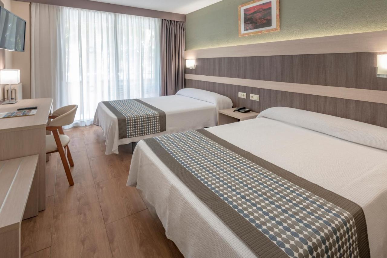 Quadruple Room (3 Adults + 1 Child),1436409634:JPEG