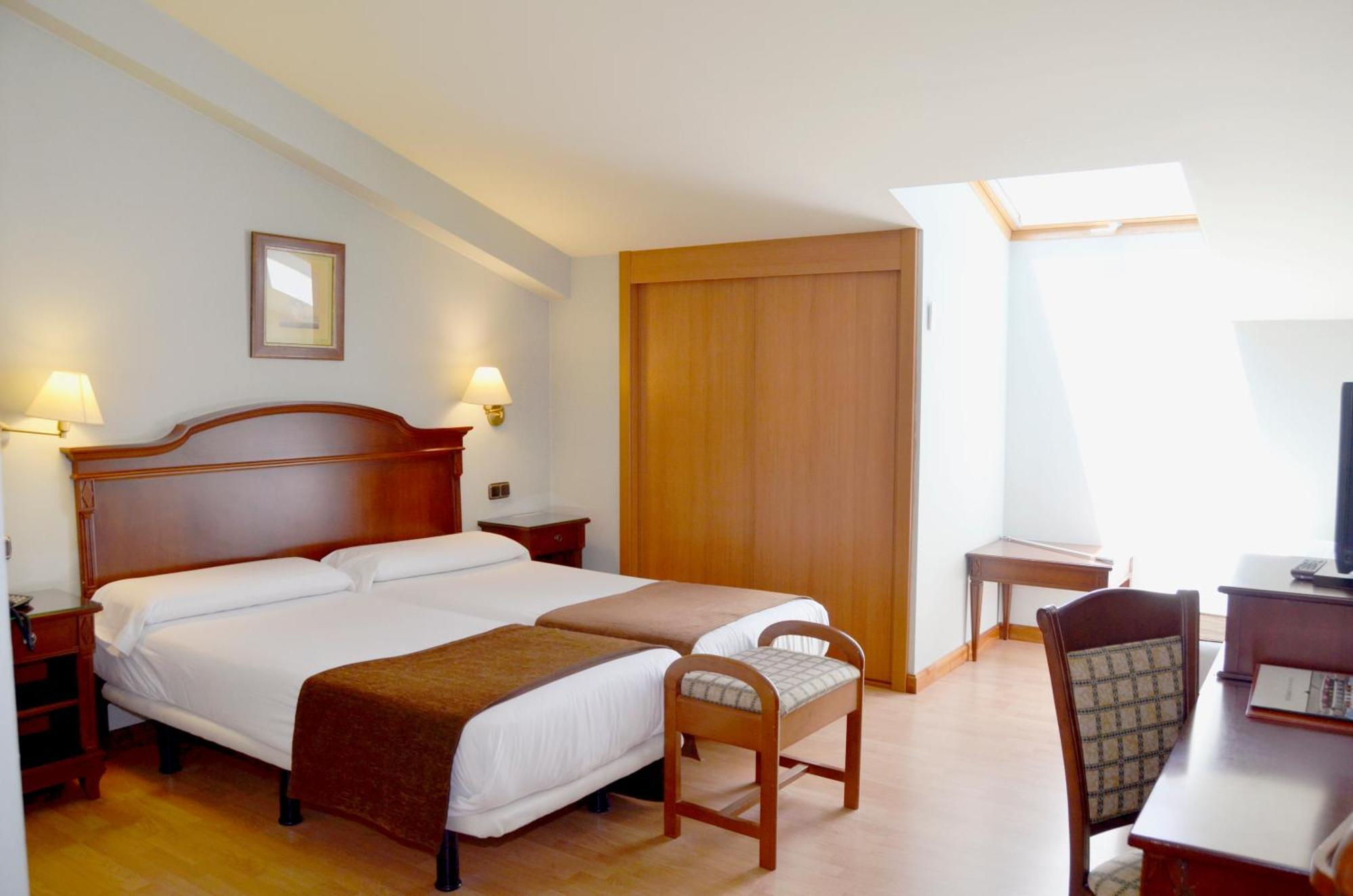 Triple Room Mansard,1207842871:JPEG