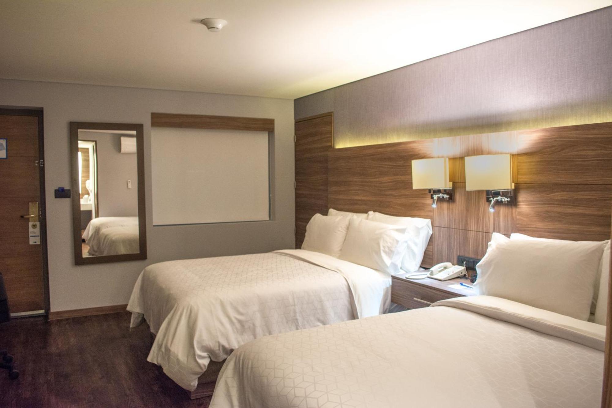 Habitación Doble Estándar con 2 camas dobles