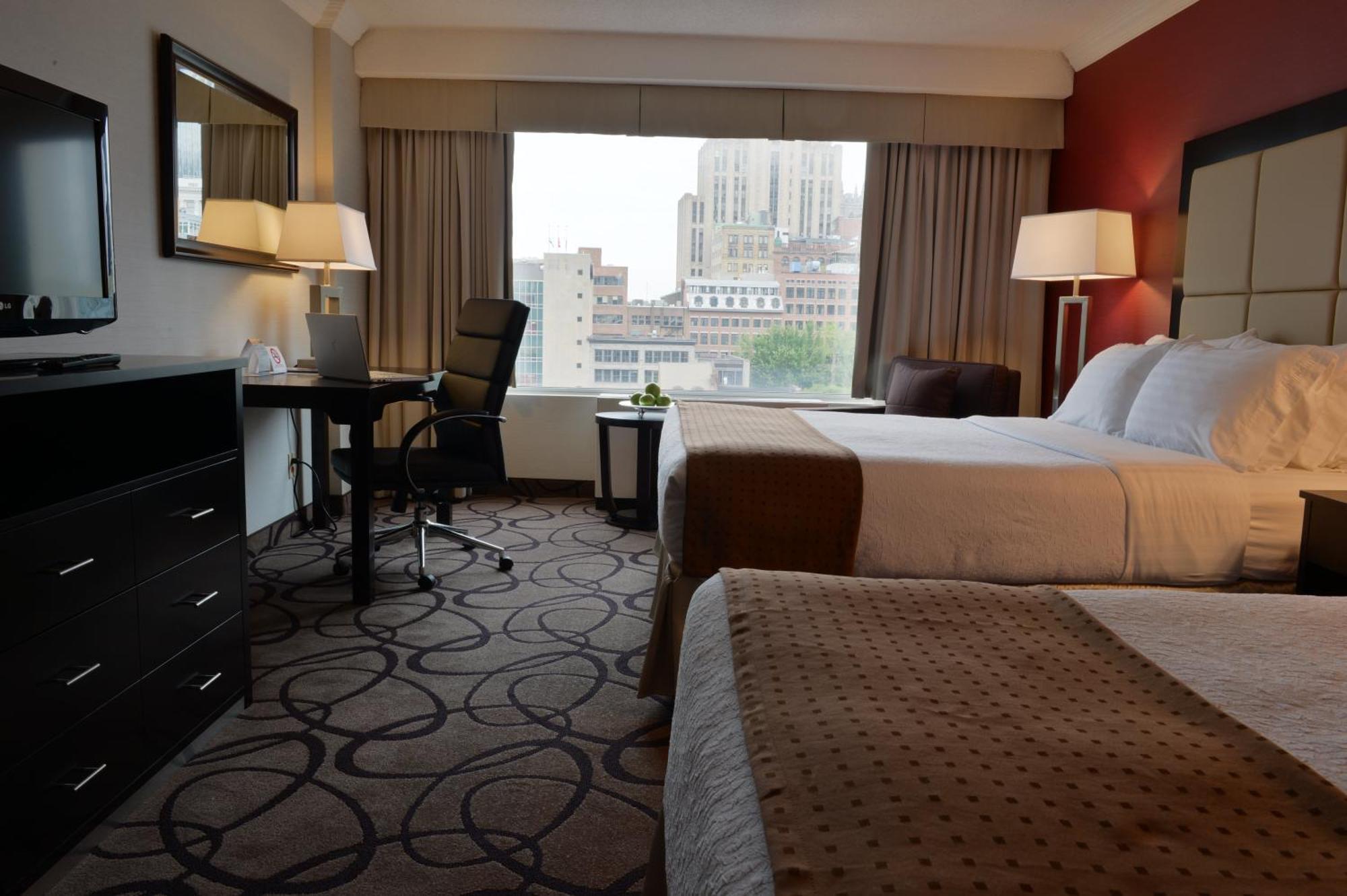 Queen Room Two Queen Beds High Floor or Non-Smoking