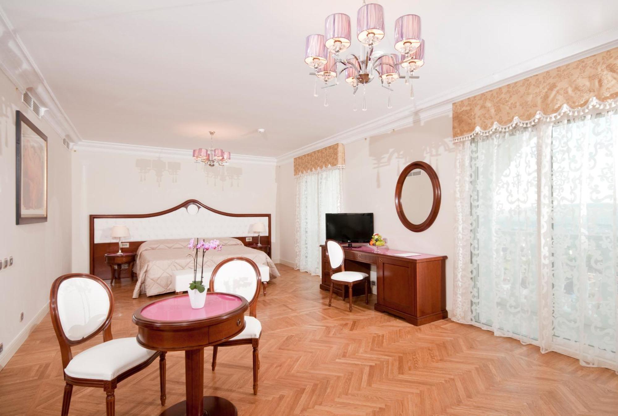 Junior Suite,697066881:JPEG