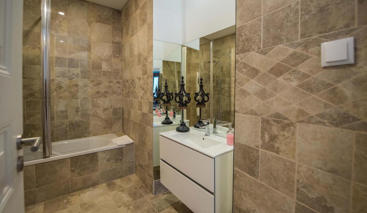 Quadruple Room,1309890427:JPEG