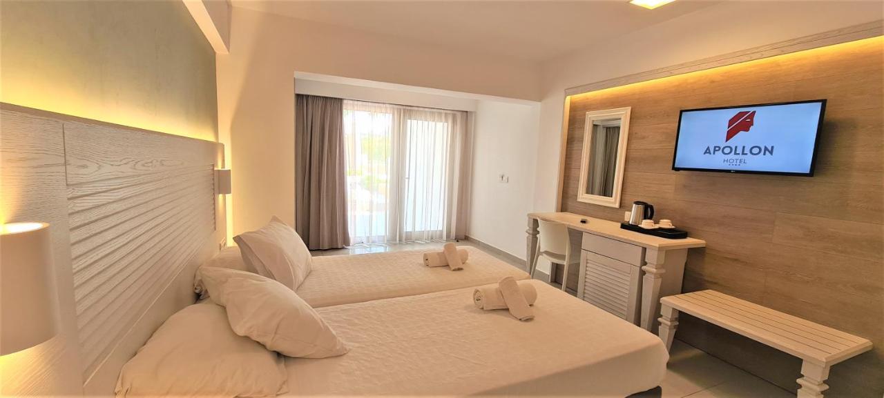 Deluxe Family Pool Area 2