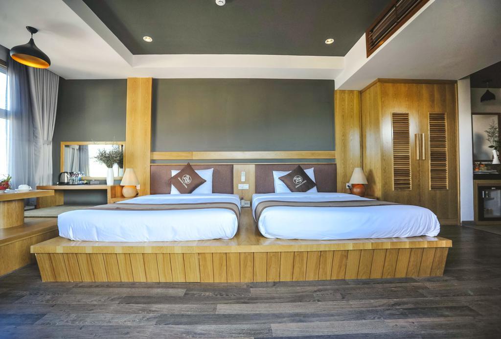 Suite with Balcony