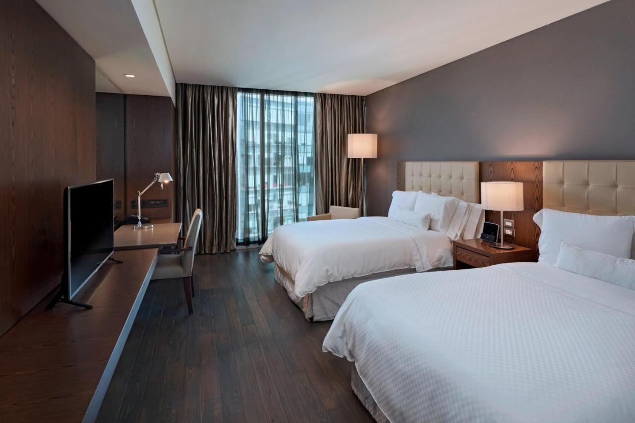 Presidential Suite, Club lounge access, Valley view