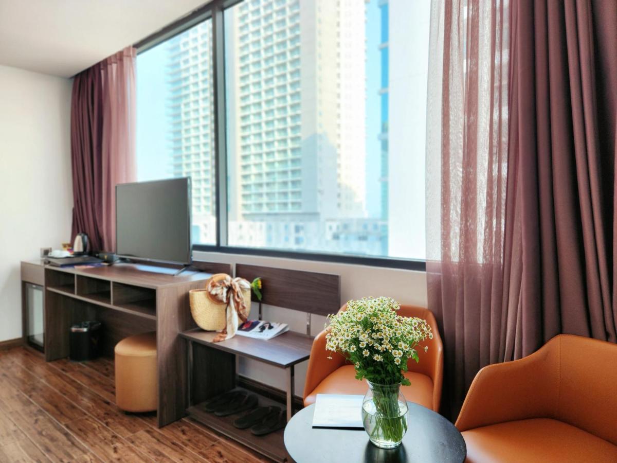 Deluxe Triple Room with City View
