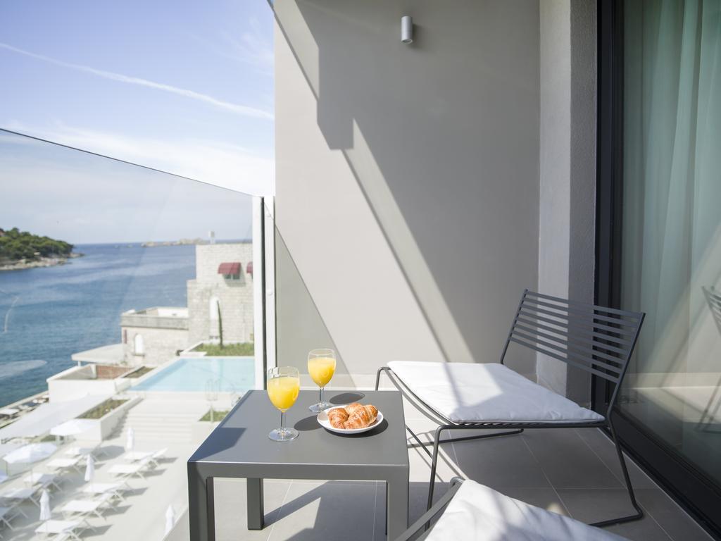 Deluxe Double Room Sea View Balcony,1606543803:JPEG