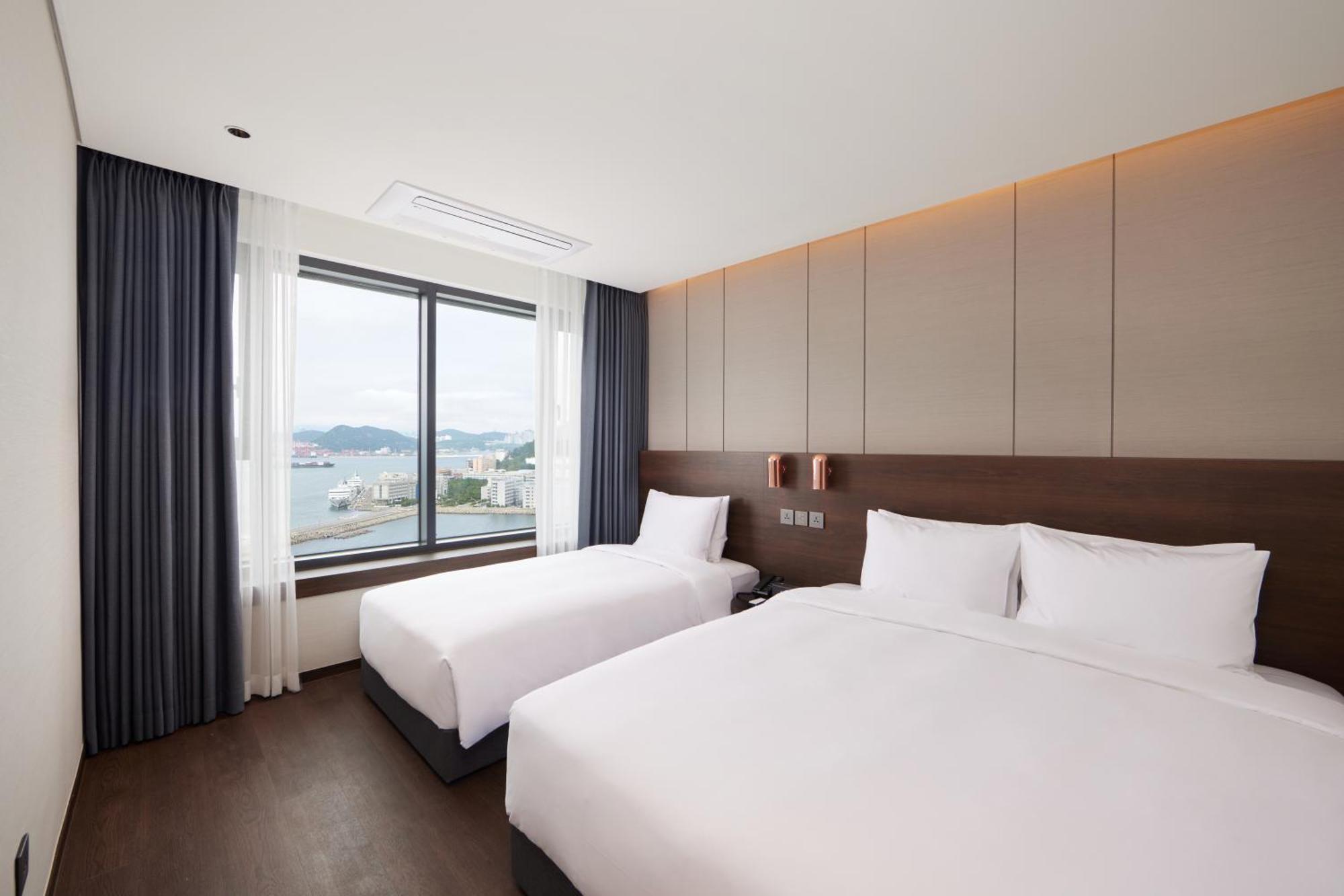Premier Family Ocean Suite