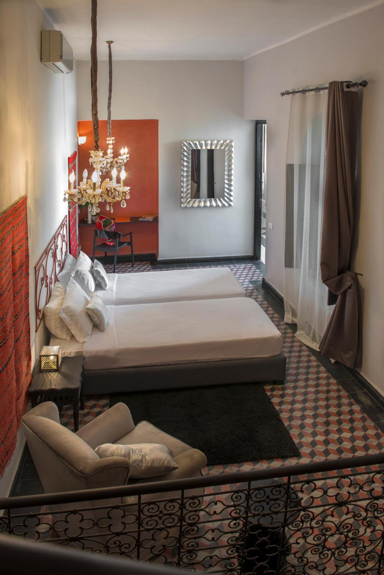 Standard Twin Room