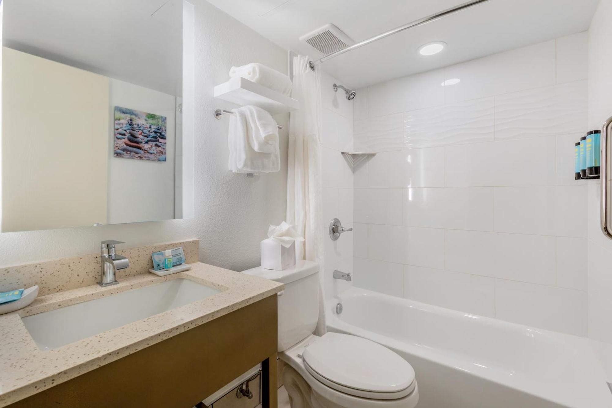 Double Room with Balcony and Two Double Beds - Upper Floor/Non-Smoking,1632214480:JPEG
