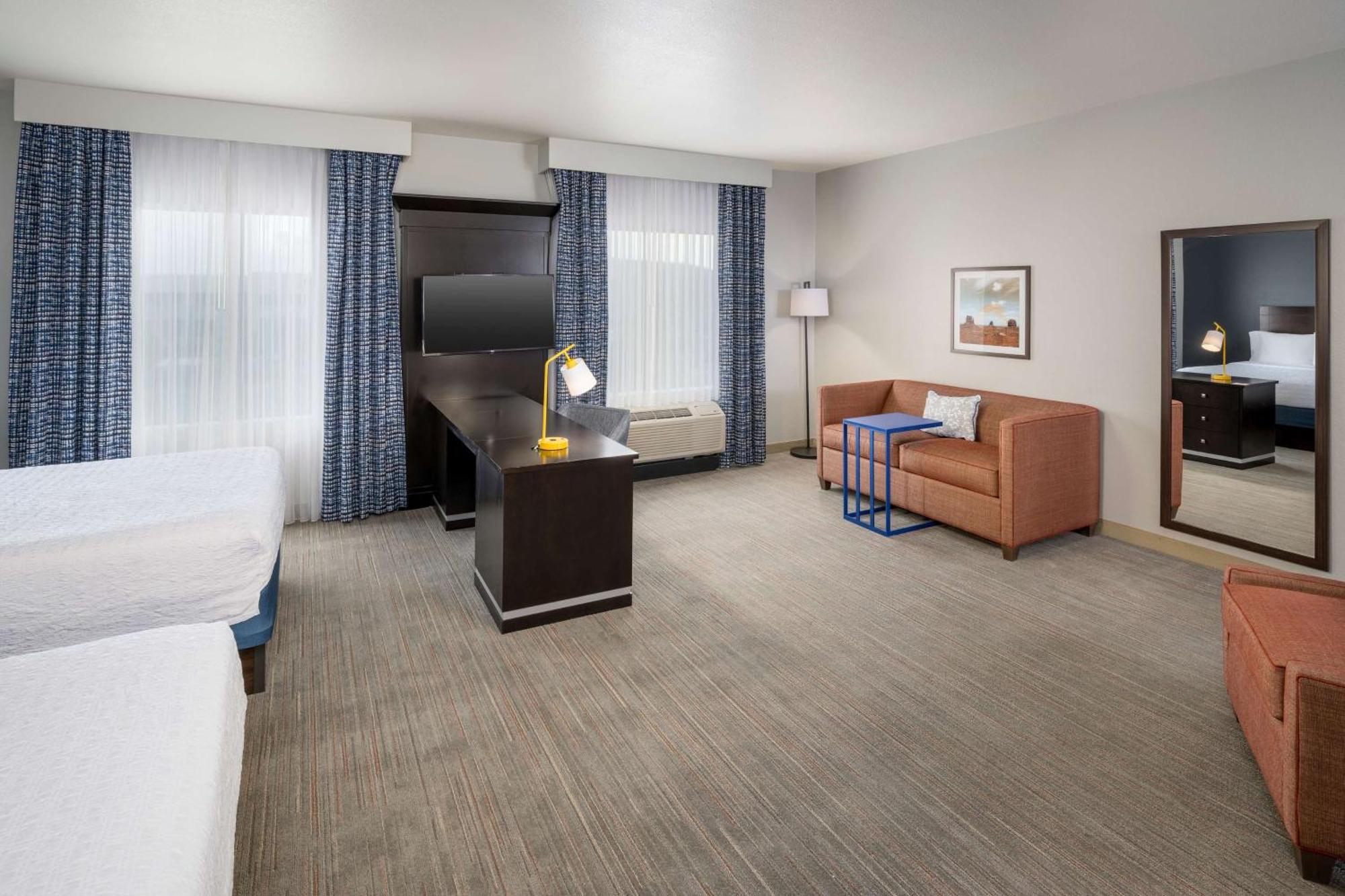 Queen Studio Suite with Two Queen Beds - Non-Smoking