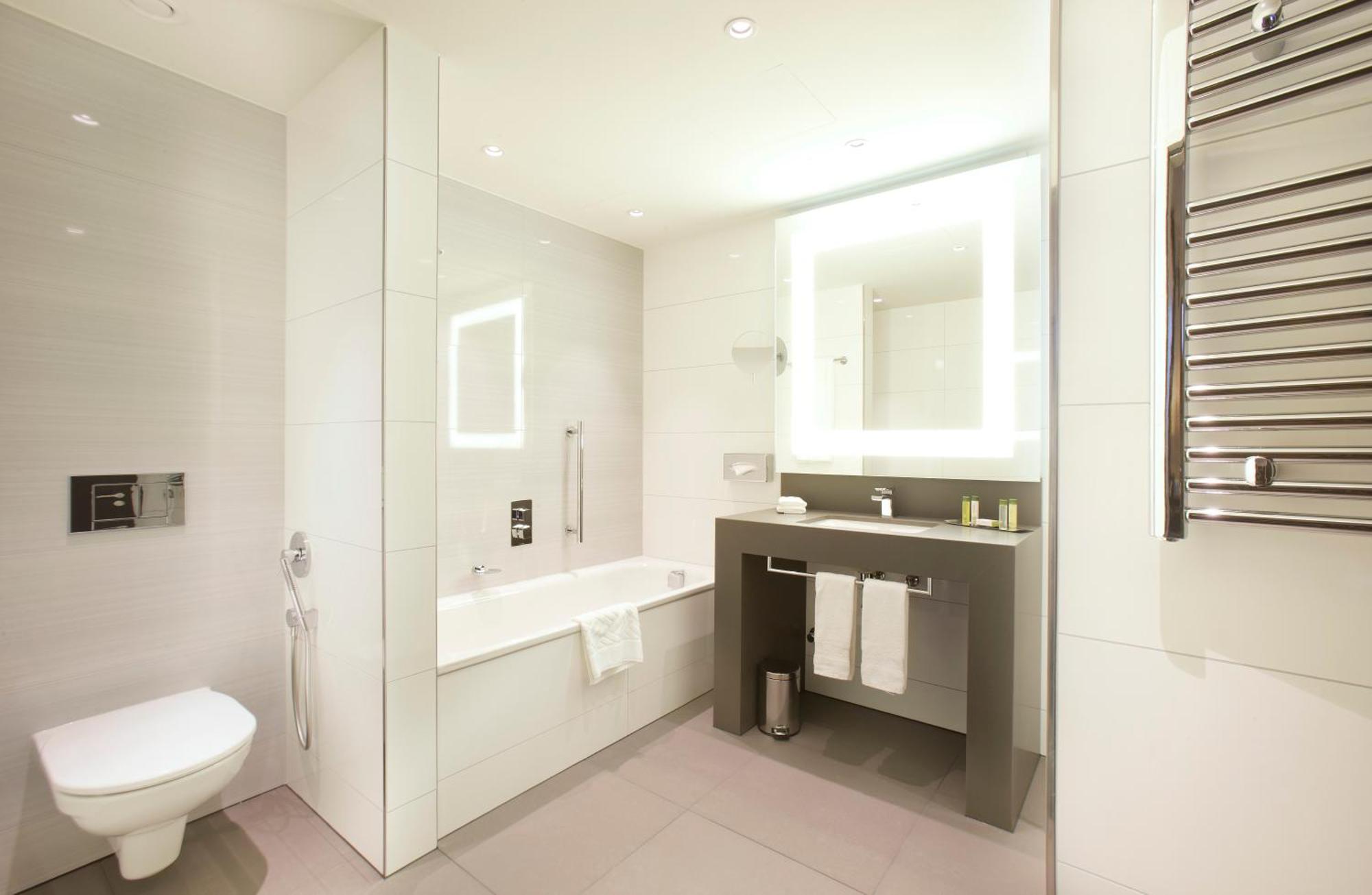 Junior Suite,1559624092:JPEG