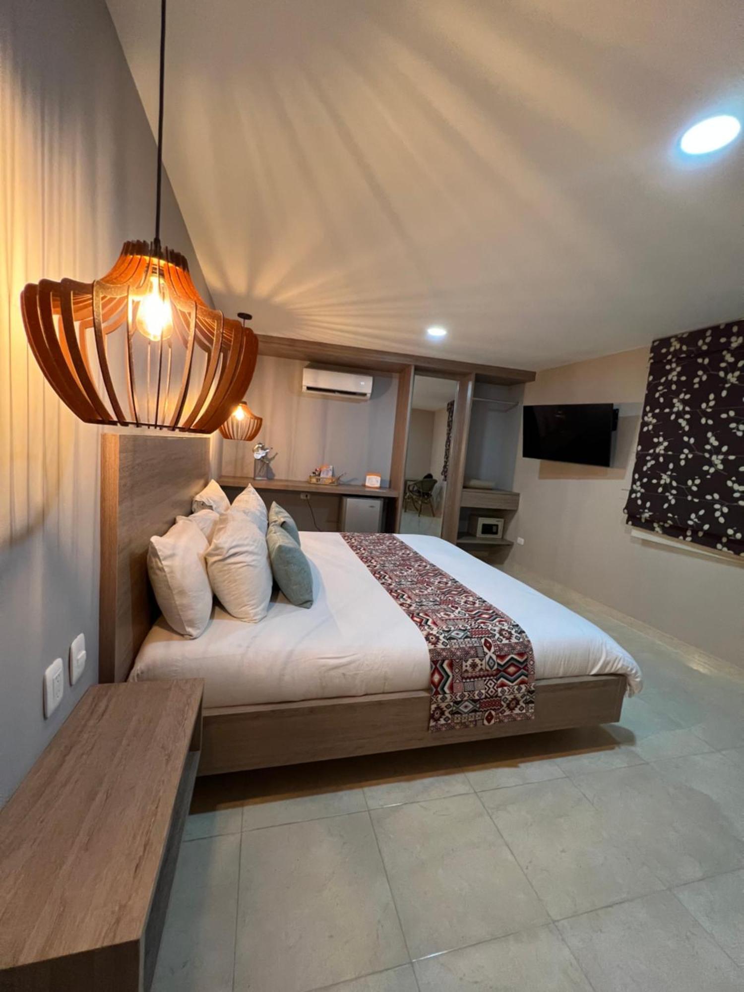 Junior Suite,1549122916:JPEG