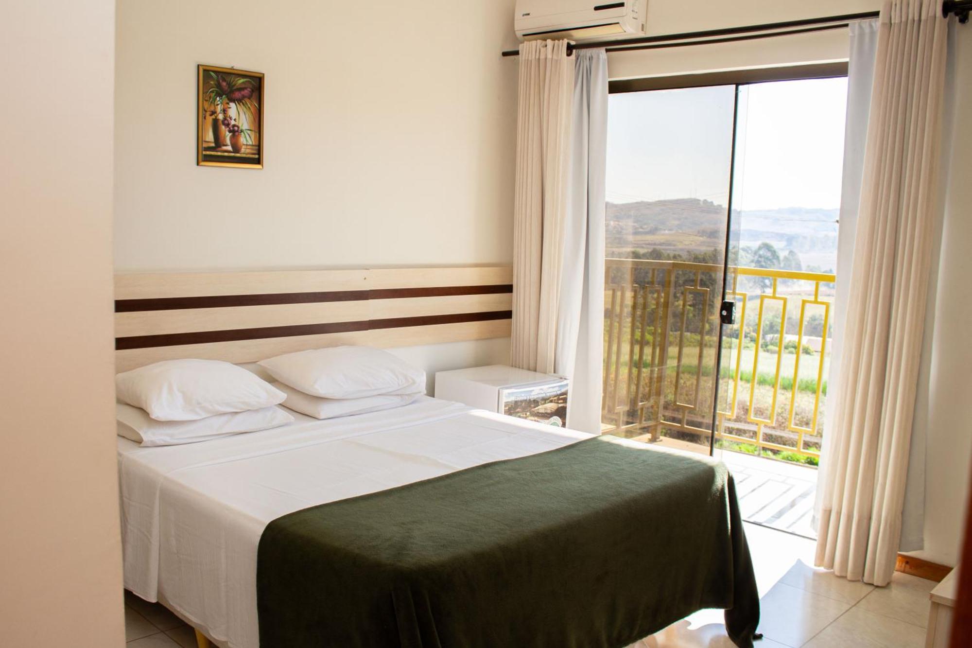 Triple Room,1550288050:JPEG