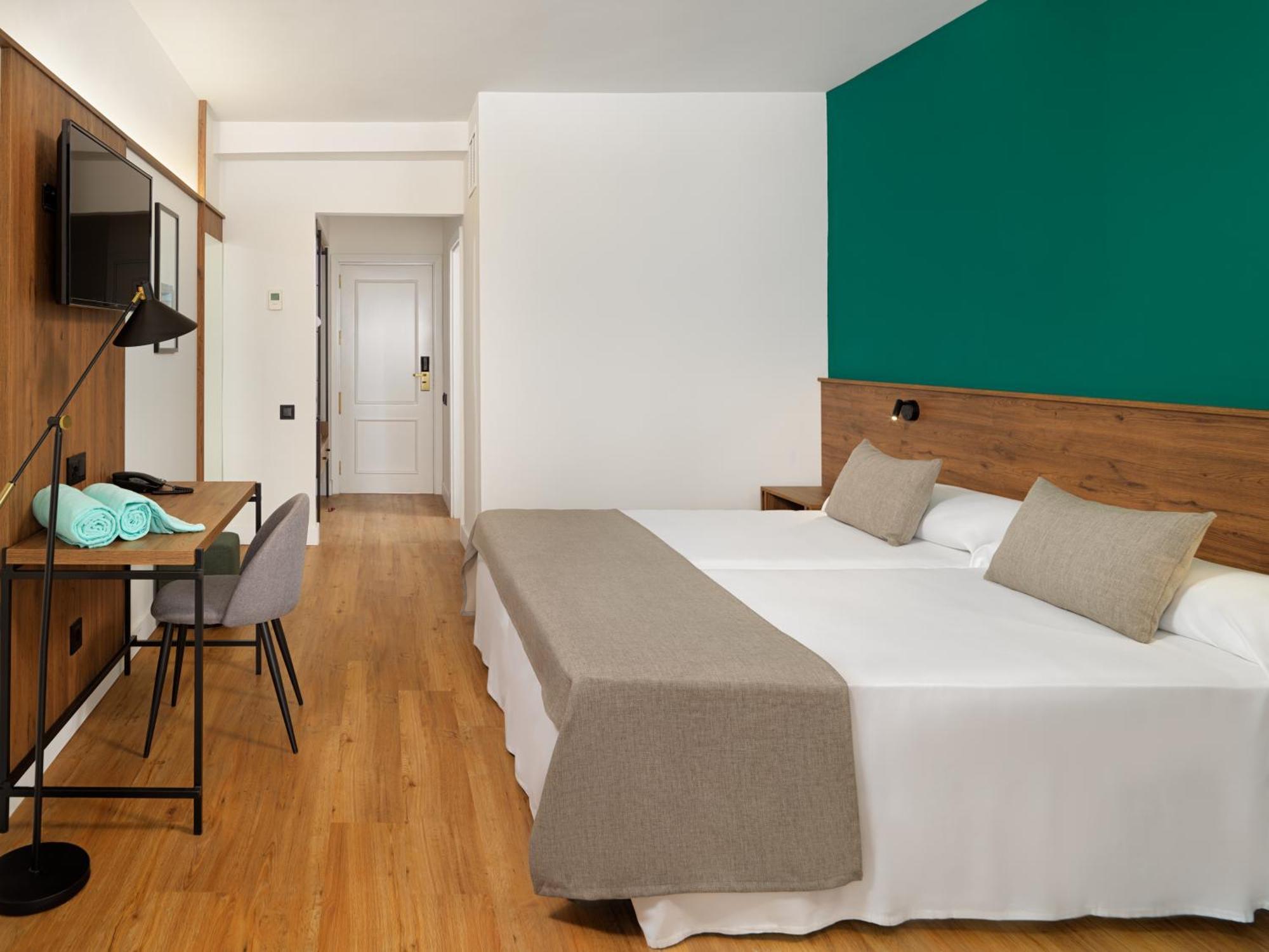Magnus Double Room with Teide View