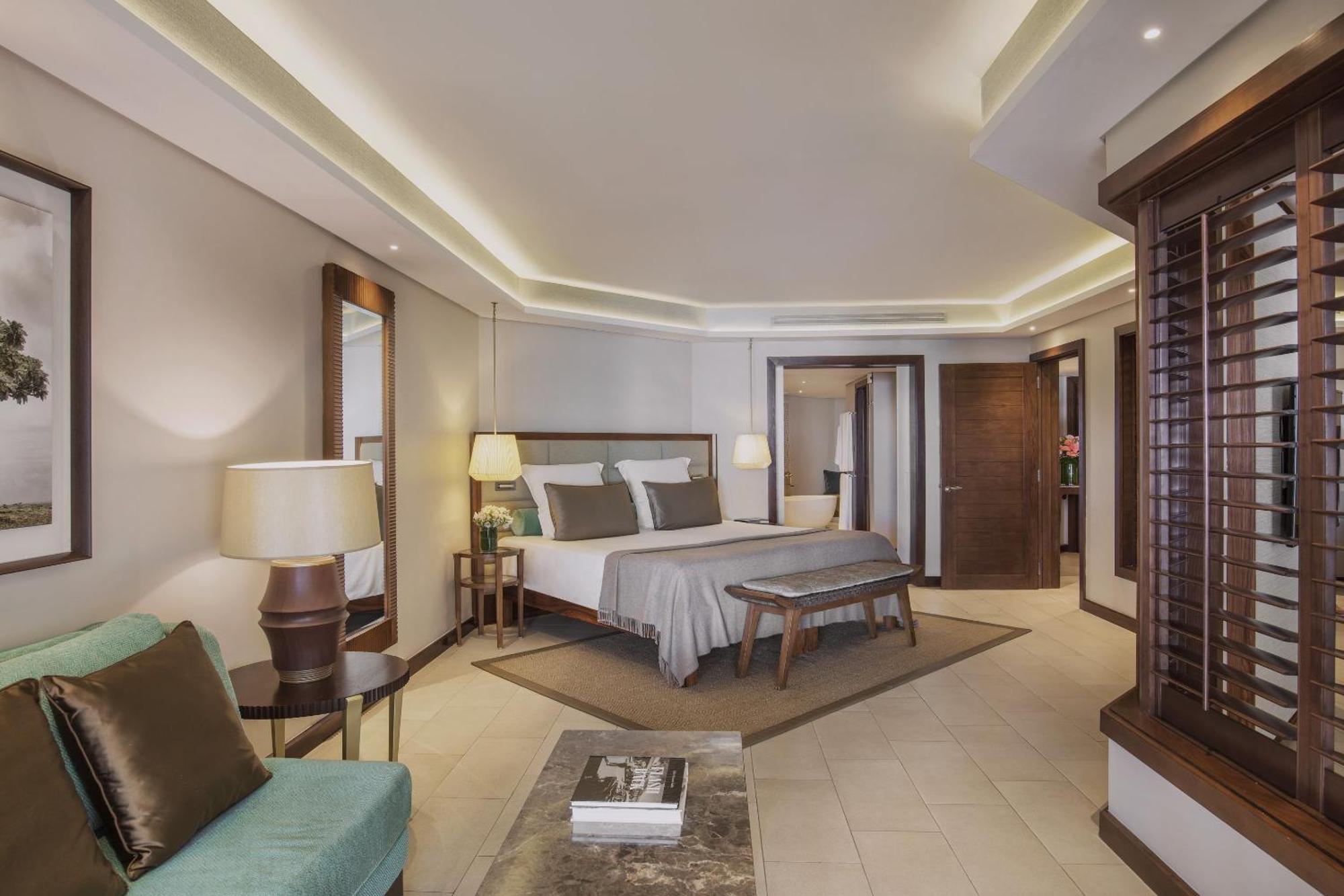 Ocean Suite A One Hour Complimentary Massage Per Adult Only Per,1550785378:JPEG