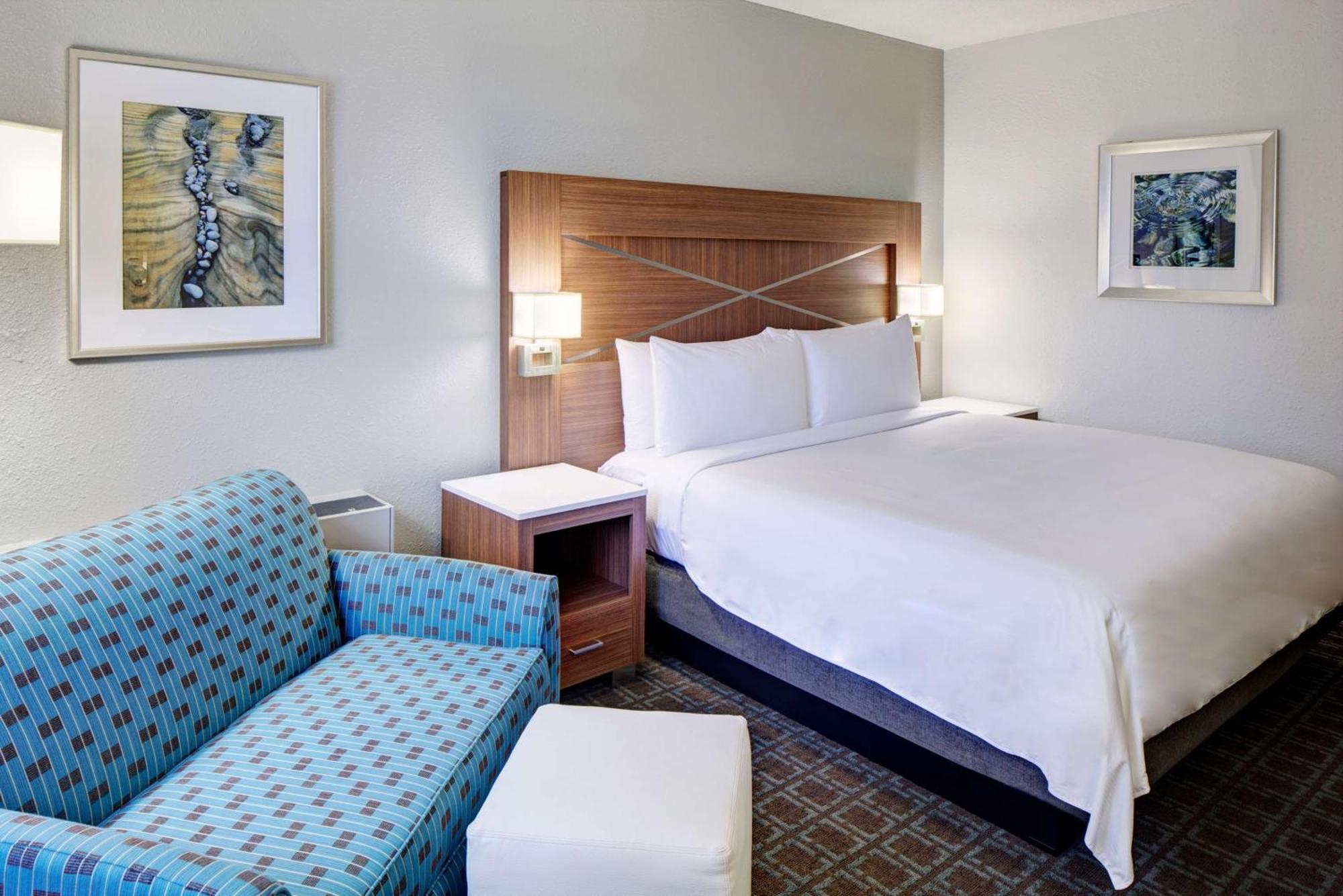 Deluxe King Room,1551616807:JPEG
