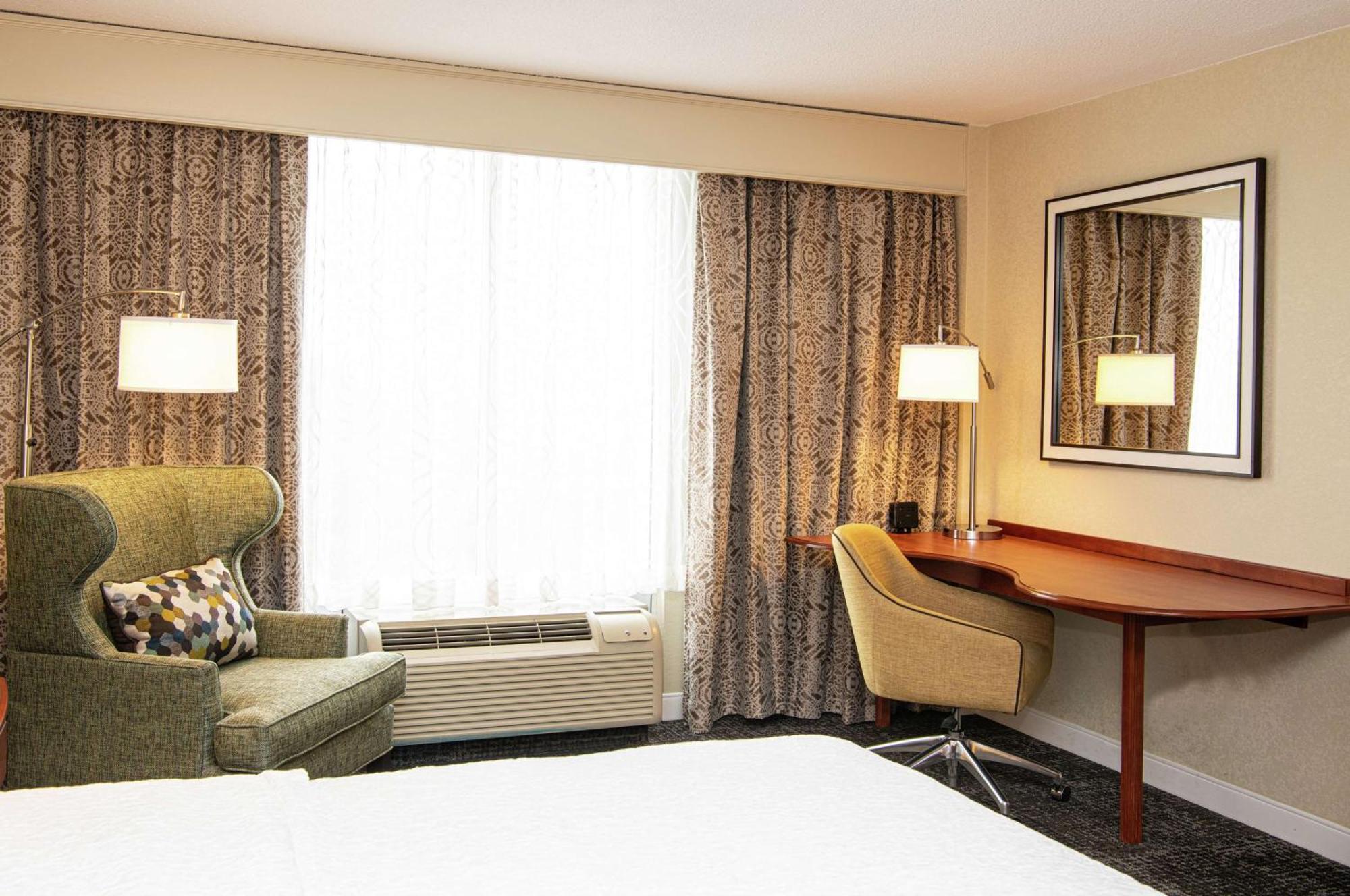 King Room King Bed Non-Smoking