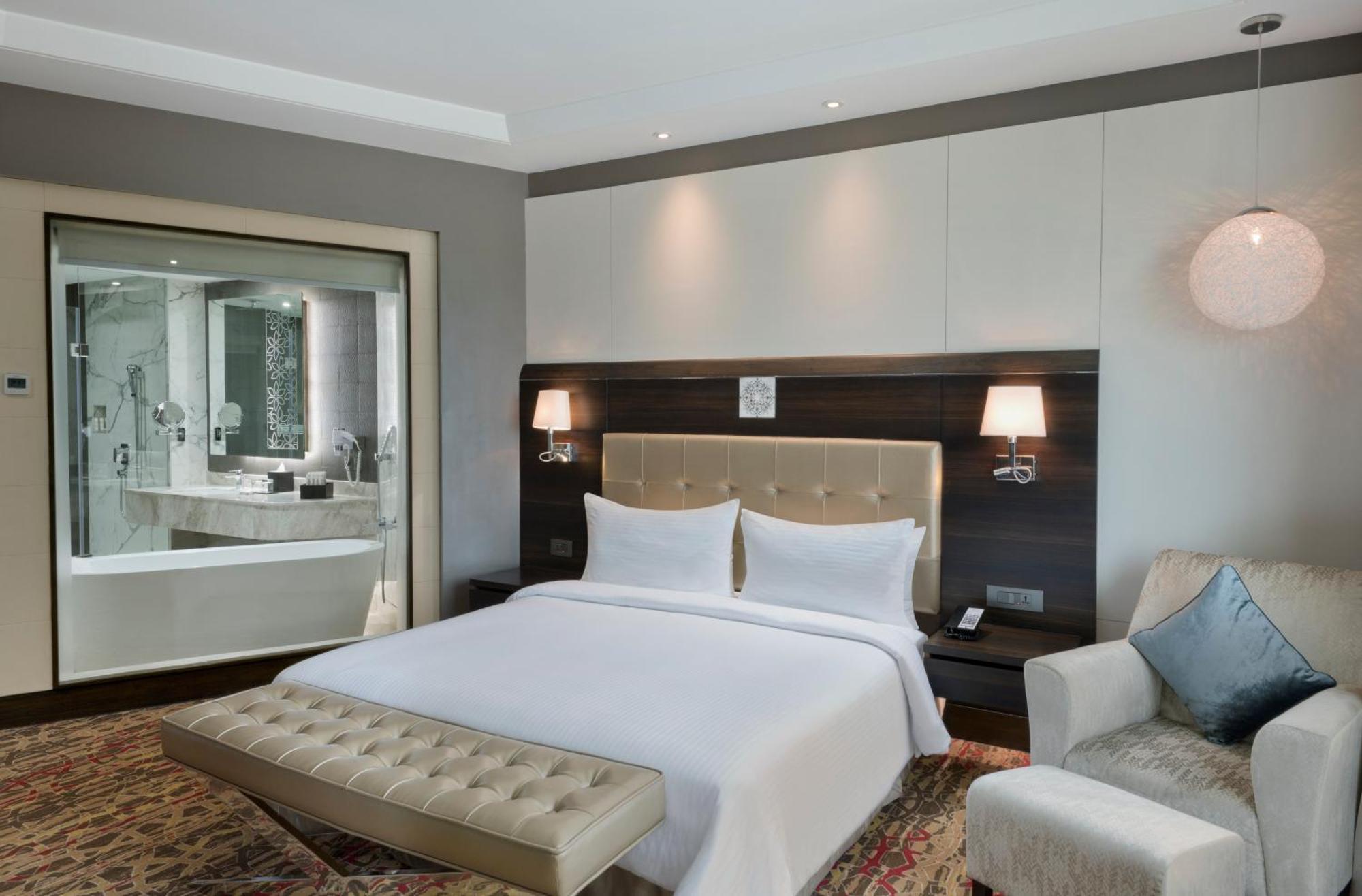Luxury Suite with 15% discount on food, beverages, laundry and spa