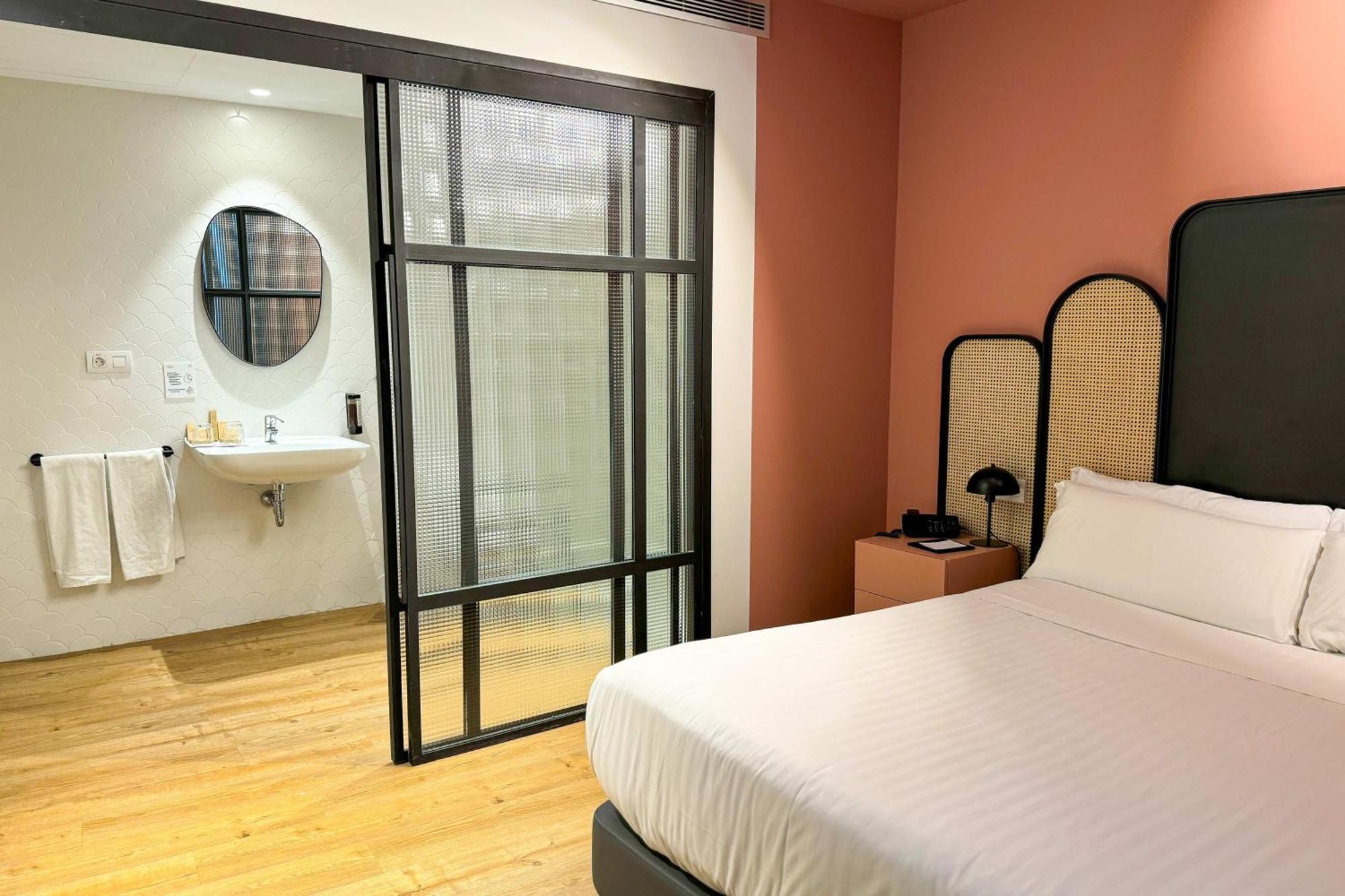 Budget Double Room,1589718423:JPEG