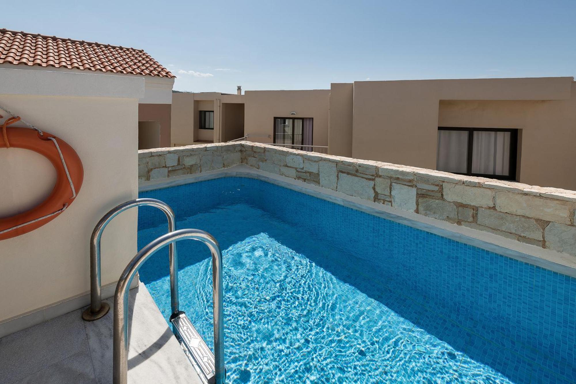 Two-Bedroom Apartment with Private Pool,1646968230:JPEG