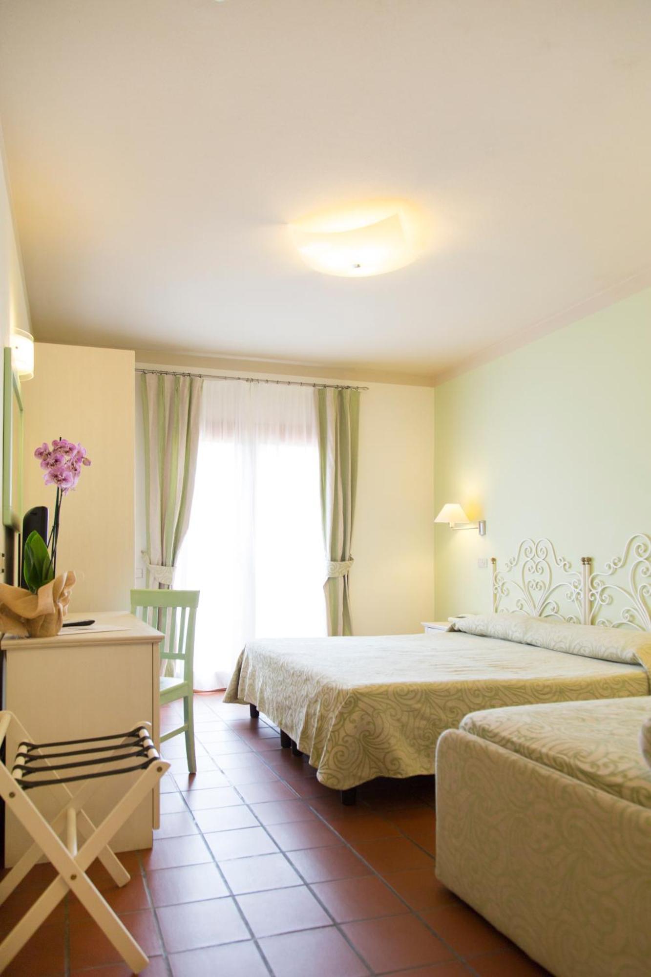 Standard Room with Sea View