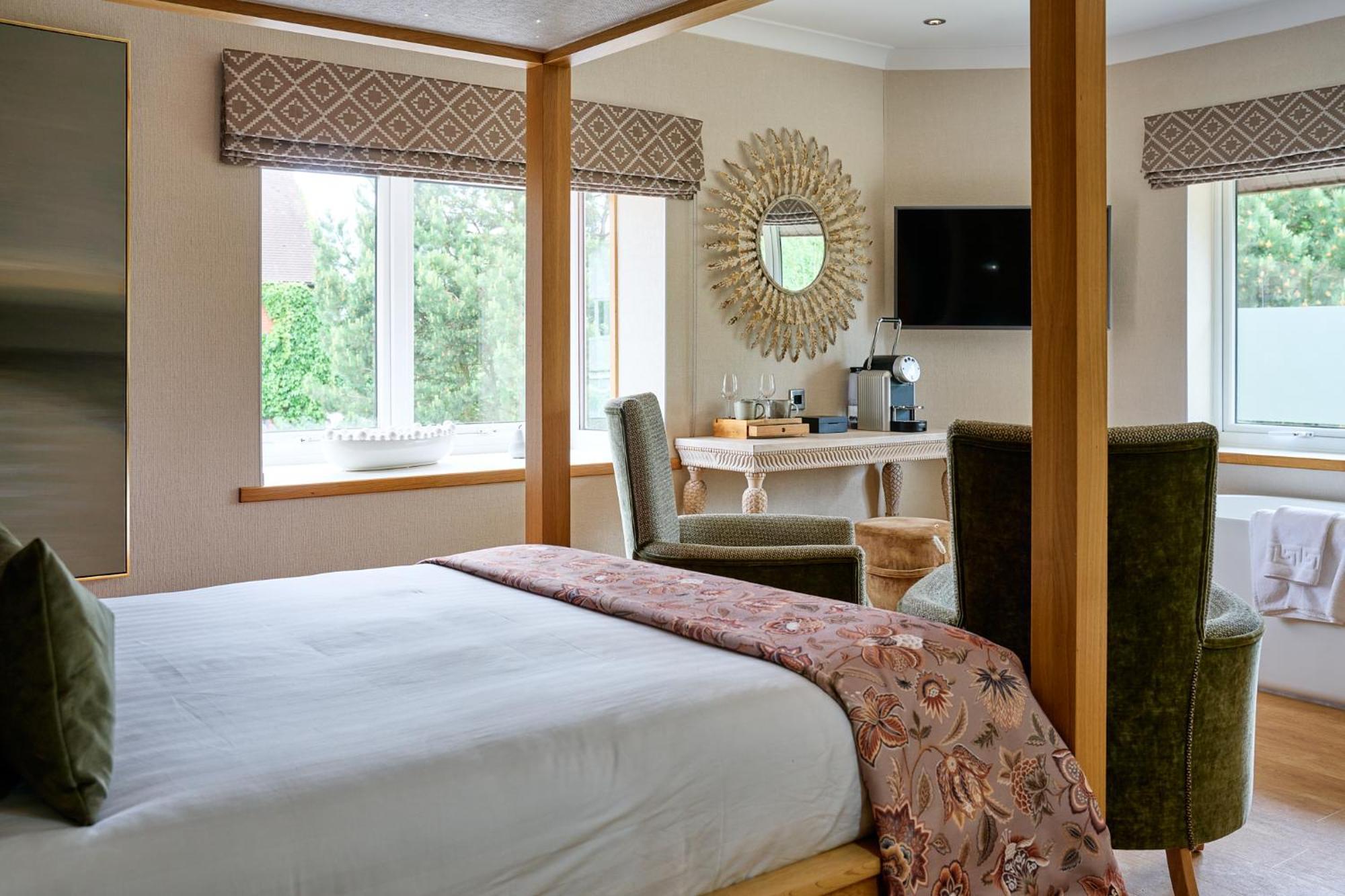 Double Room with Four Poster Bed