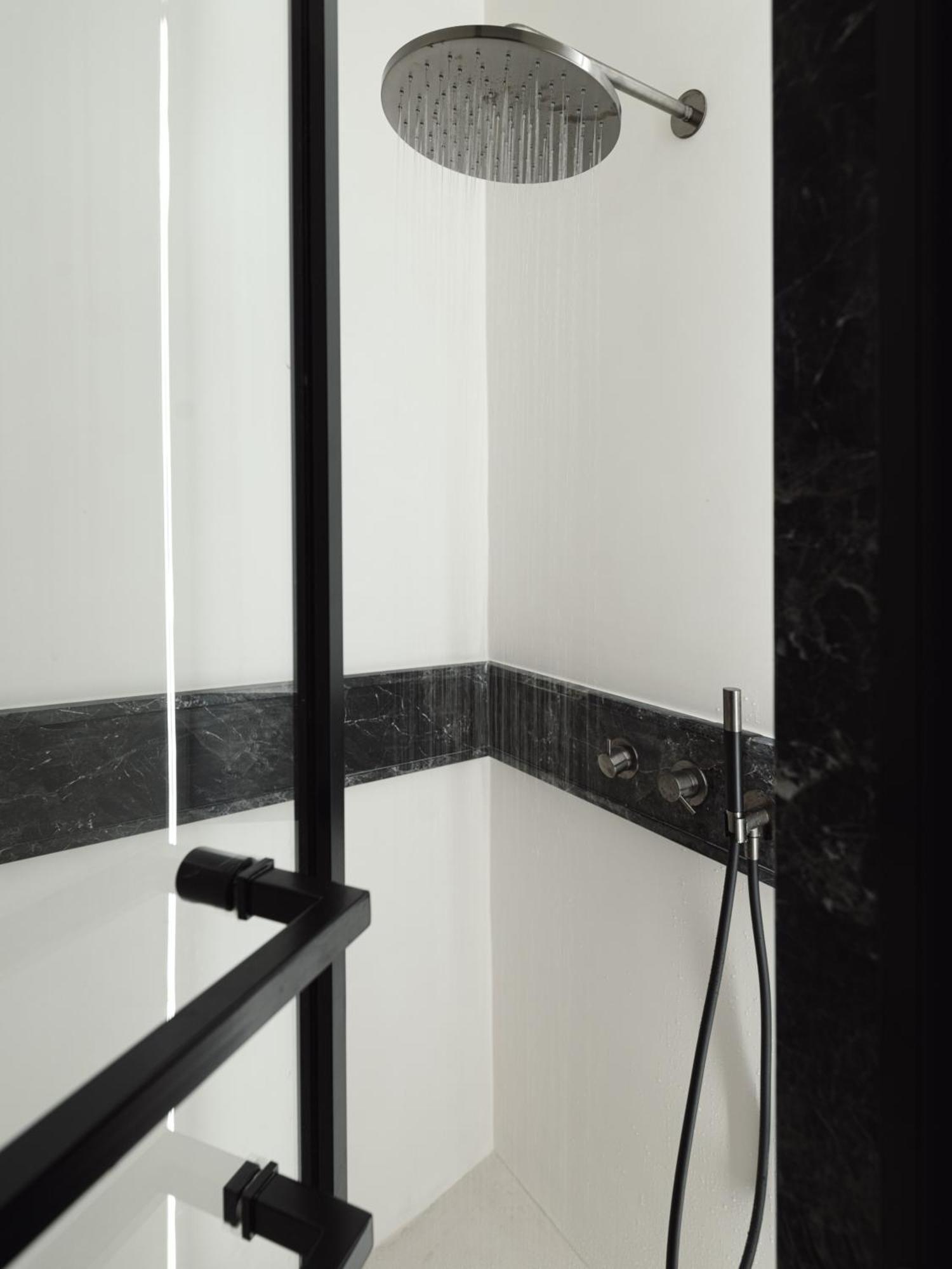 The Musician's Suite with Hοt Tub & Caldera View