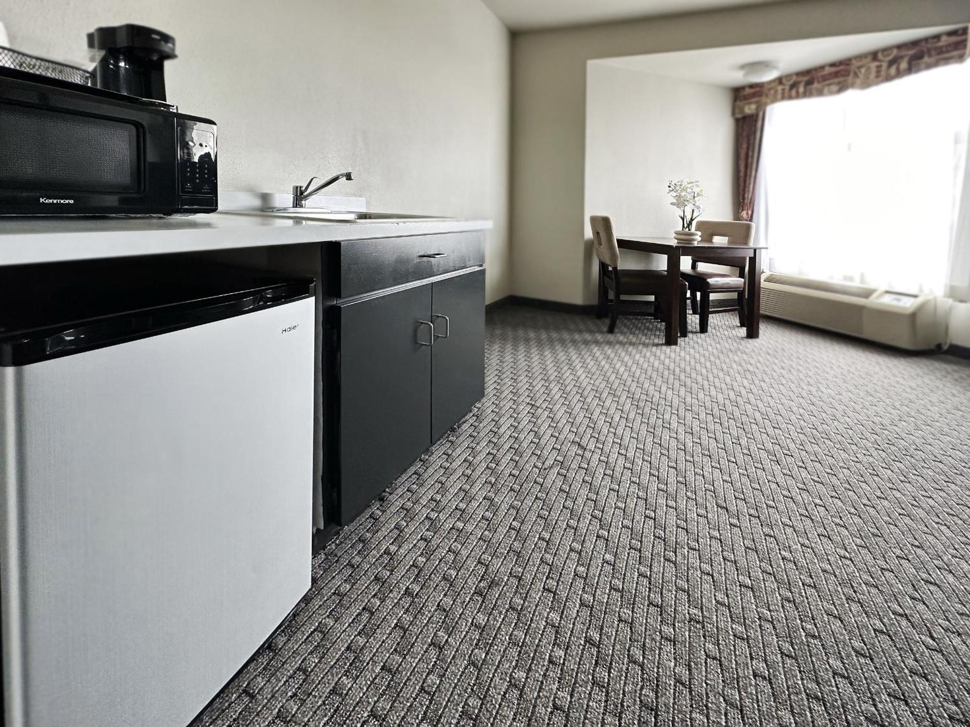King Junior Suite,1597557788:JPEG