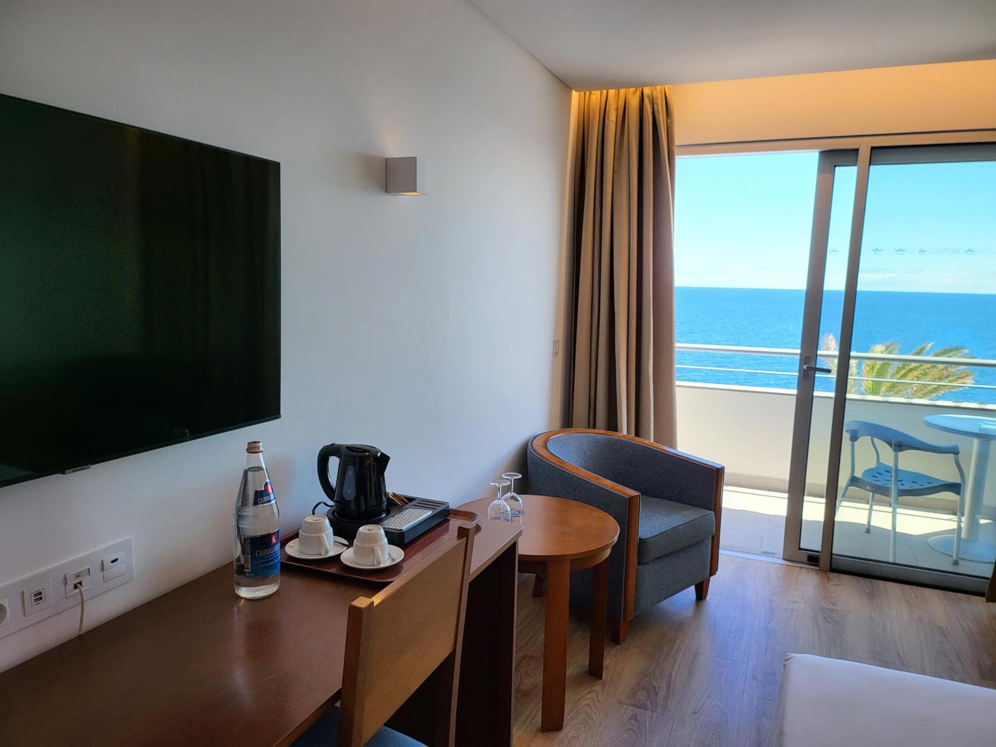 Superior Twin Room Sea View