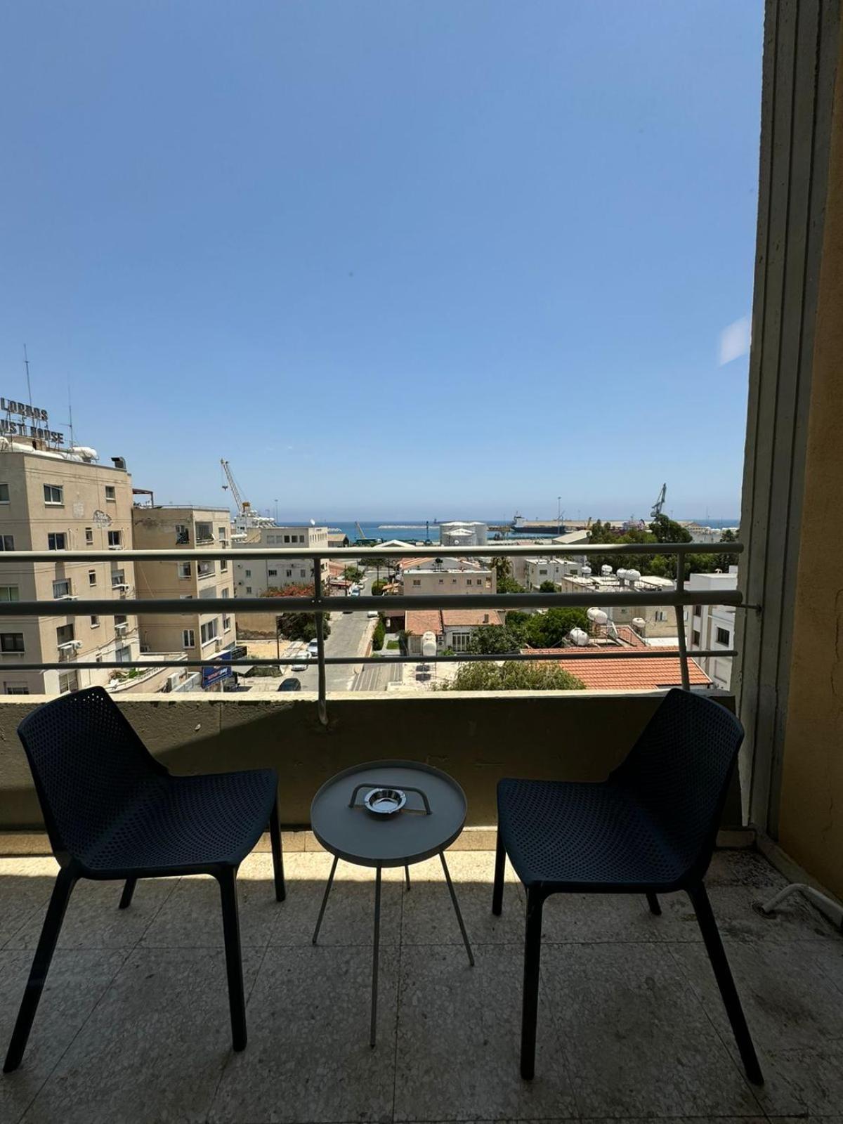 Estudio Estándar (2 adultos)