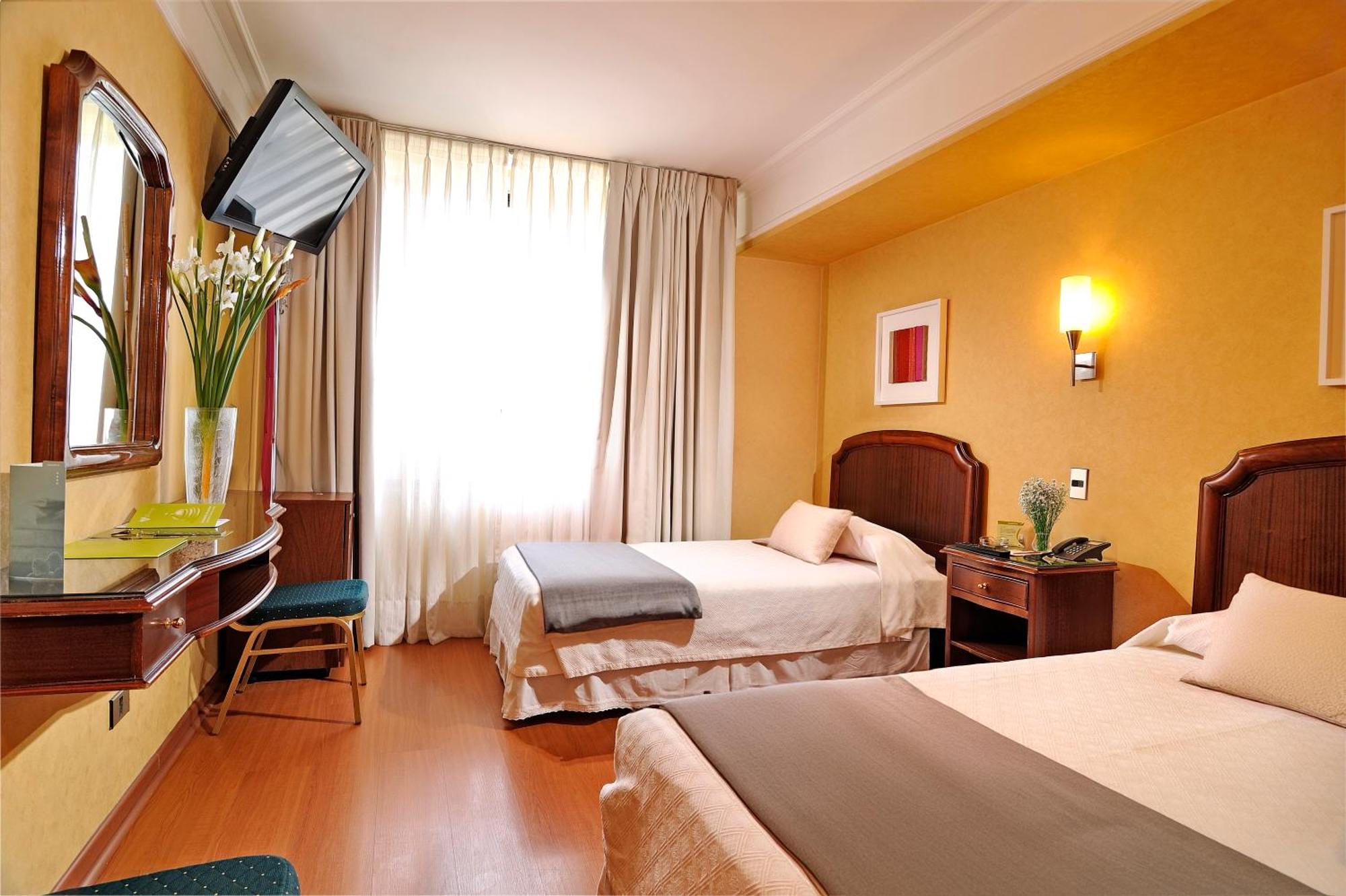 Quarto Superior com Cama King-size ou 2 de Solteiro